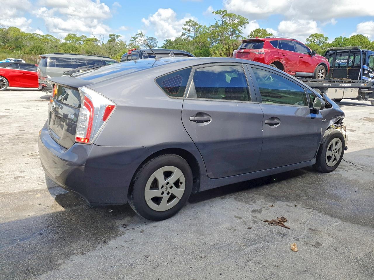 2013 TOYOTA PRIUS TWO photo 7