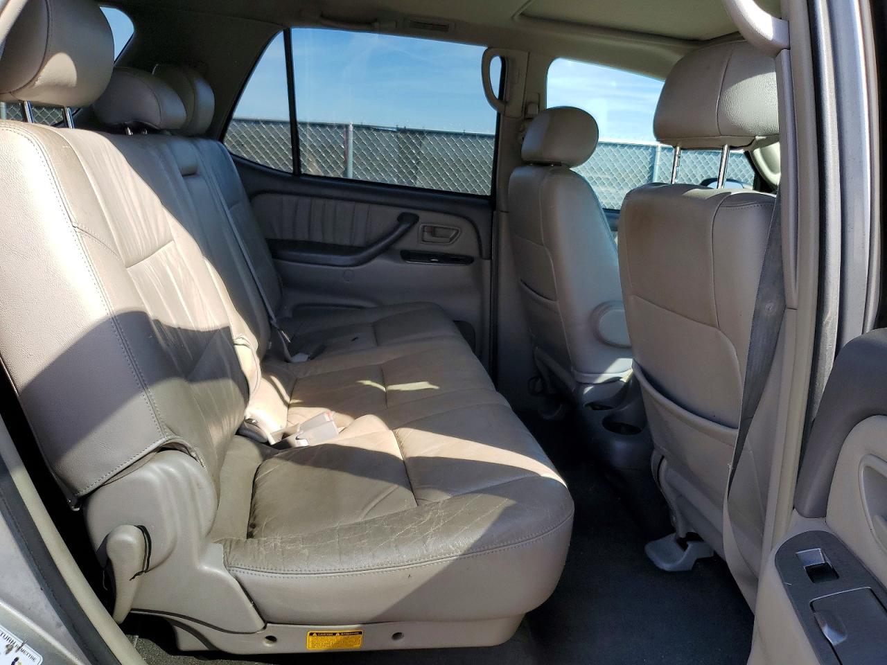 2004 TOYOTA SEQUOIA LIMITED photo 28