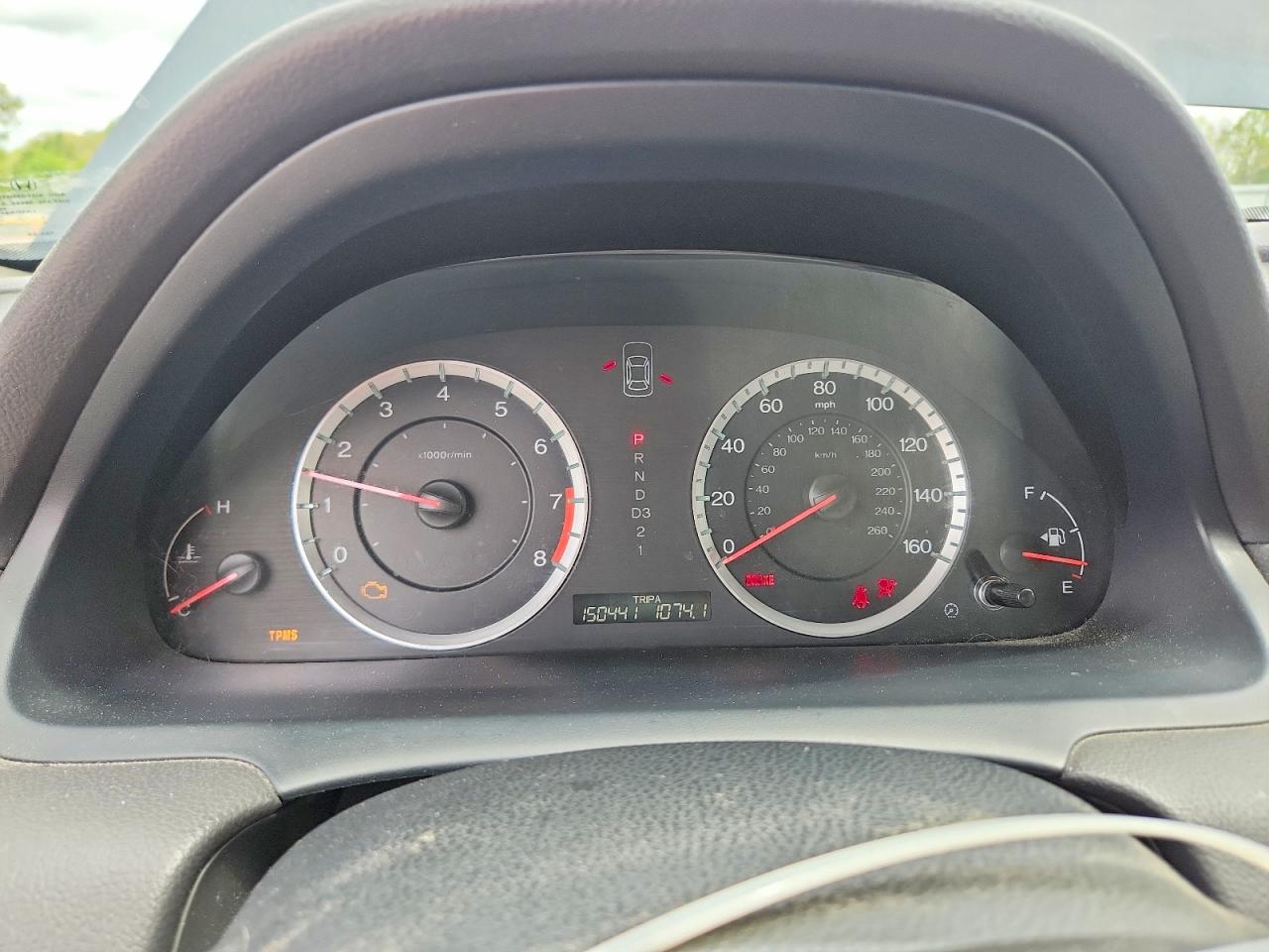 2010 HONDA ACCORD LX photo 9