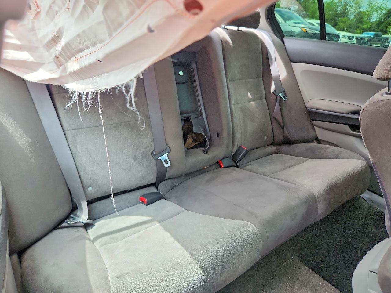 2010 HONDA ACCORD LX photo 10
