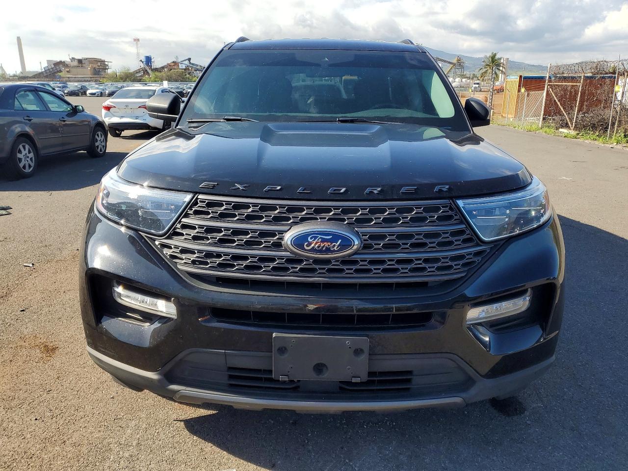 2021 FORD EXPLORER XLT photo 9