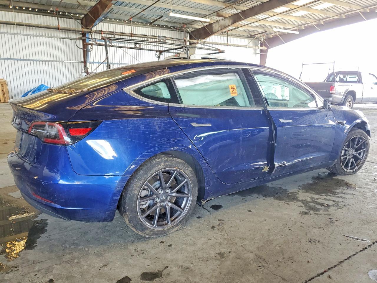 2018 TESLA MODEL 3 photo 5