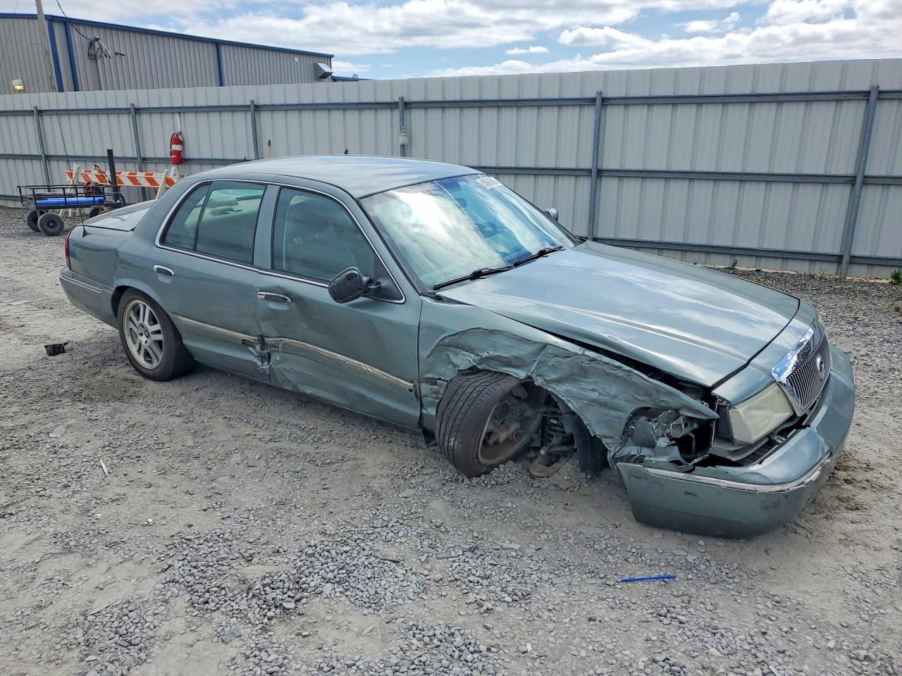 2005 MERCURY GRAND MARQUIS GS photo 4