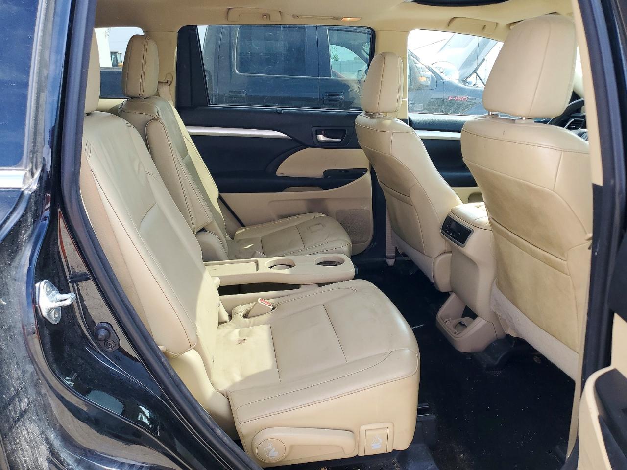 2016 TOYOTA HIGHLANDER XLE photo 21