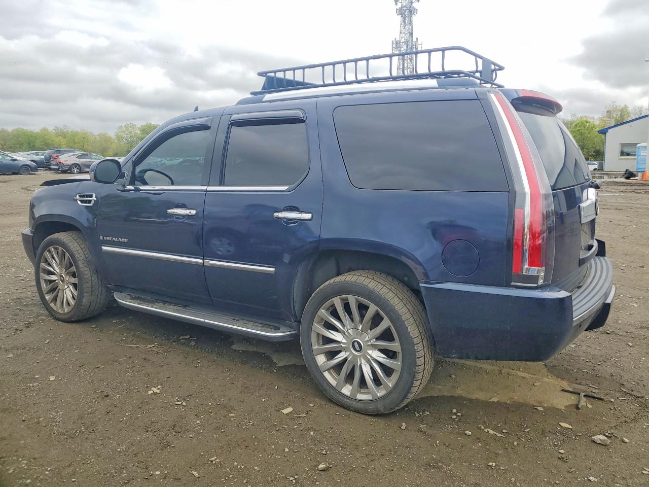 2007 CADILLAC ESCALADE LUXURY photo 4