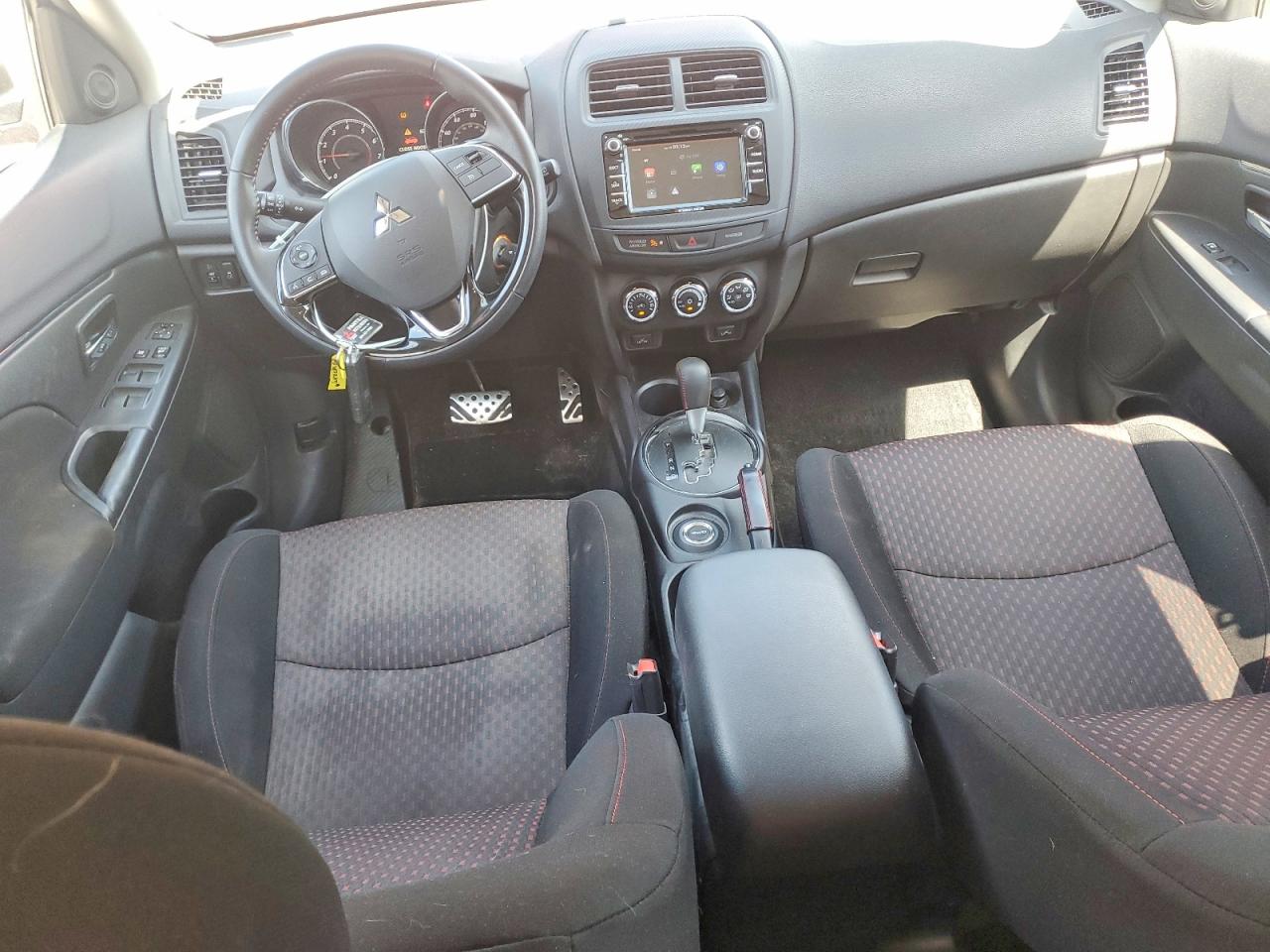 2017 MITSUBISHI OUTLANDER SPORT ES photo 22