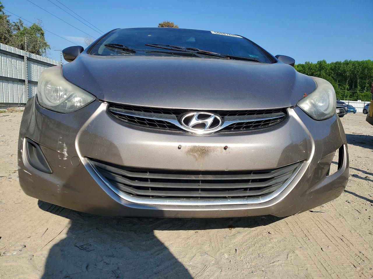 2013 HYUNDAI ELANTRA GLS photo 9