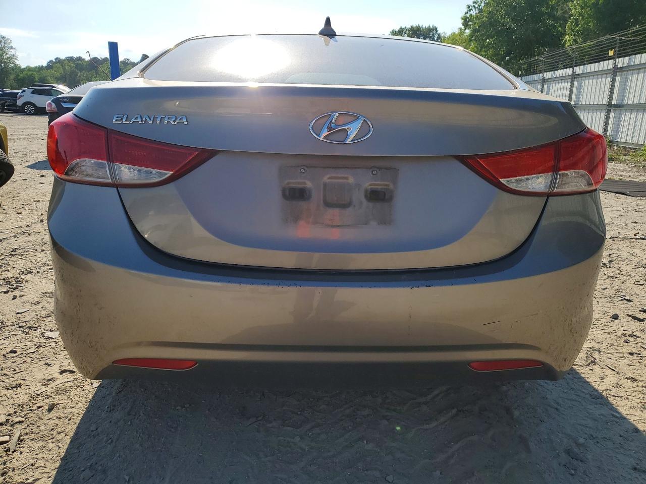2013 HYUNDAI ELANTRA GLS photo 11