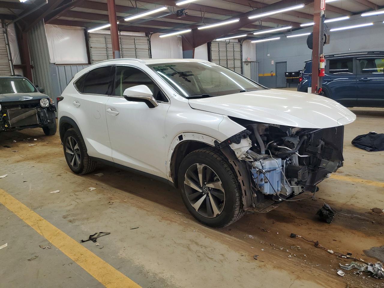 2020 LEXUS NX 300 photo 4