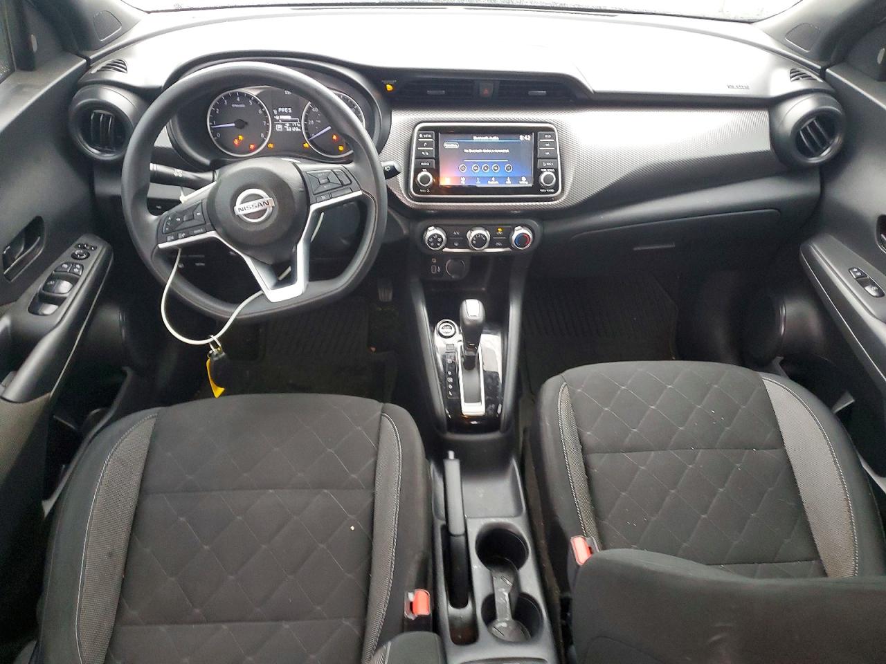 2020 NISSAN KICKS S photo 15