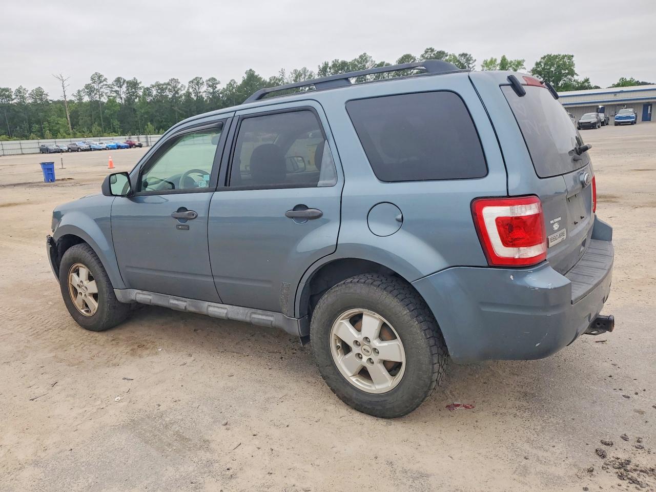 2012 FORD ESCAPE XLT photo 3