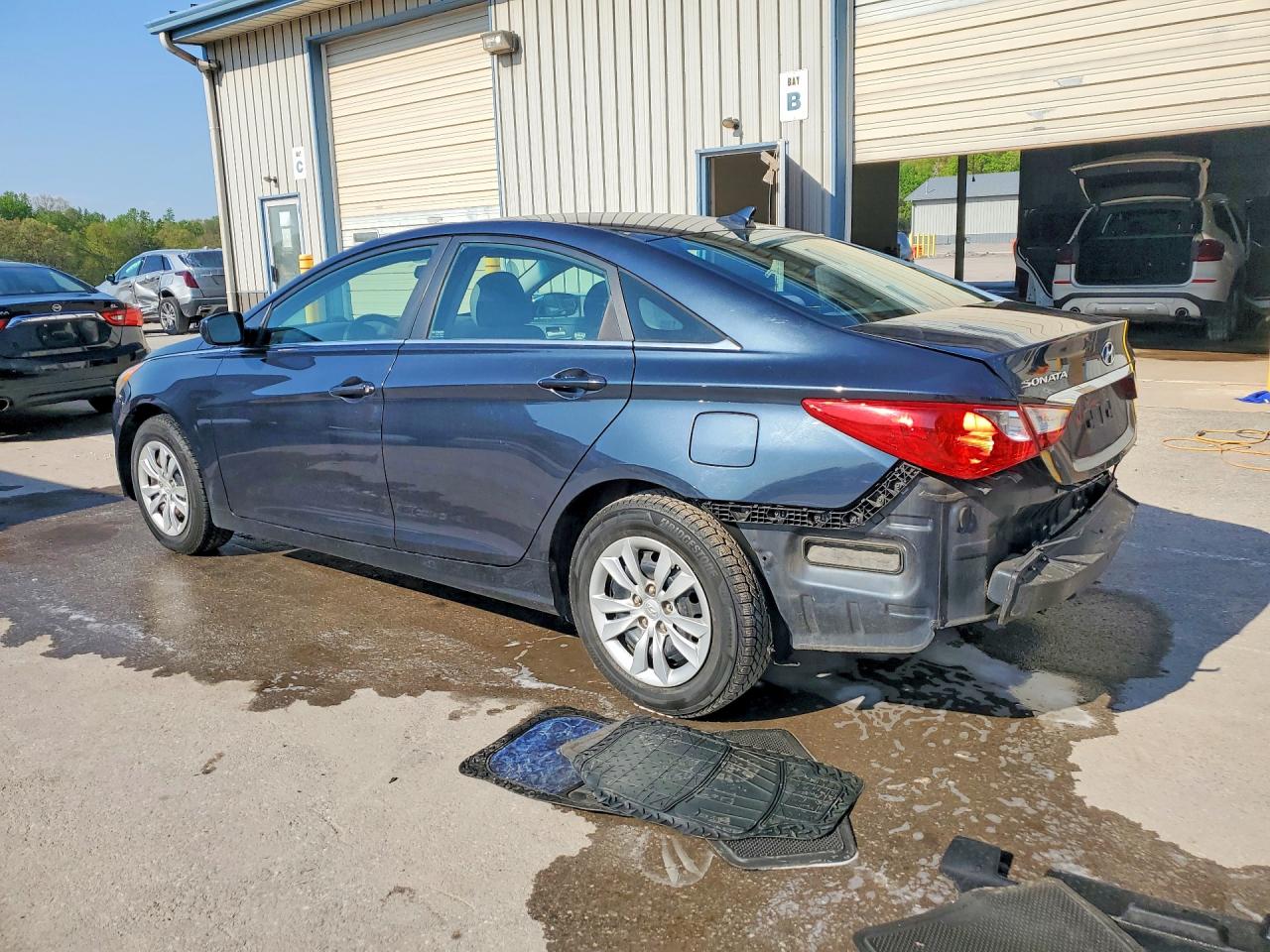 2011 HYUNDAI SONATA GLS photo 4