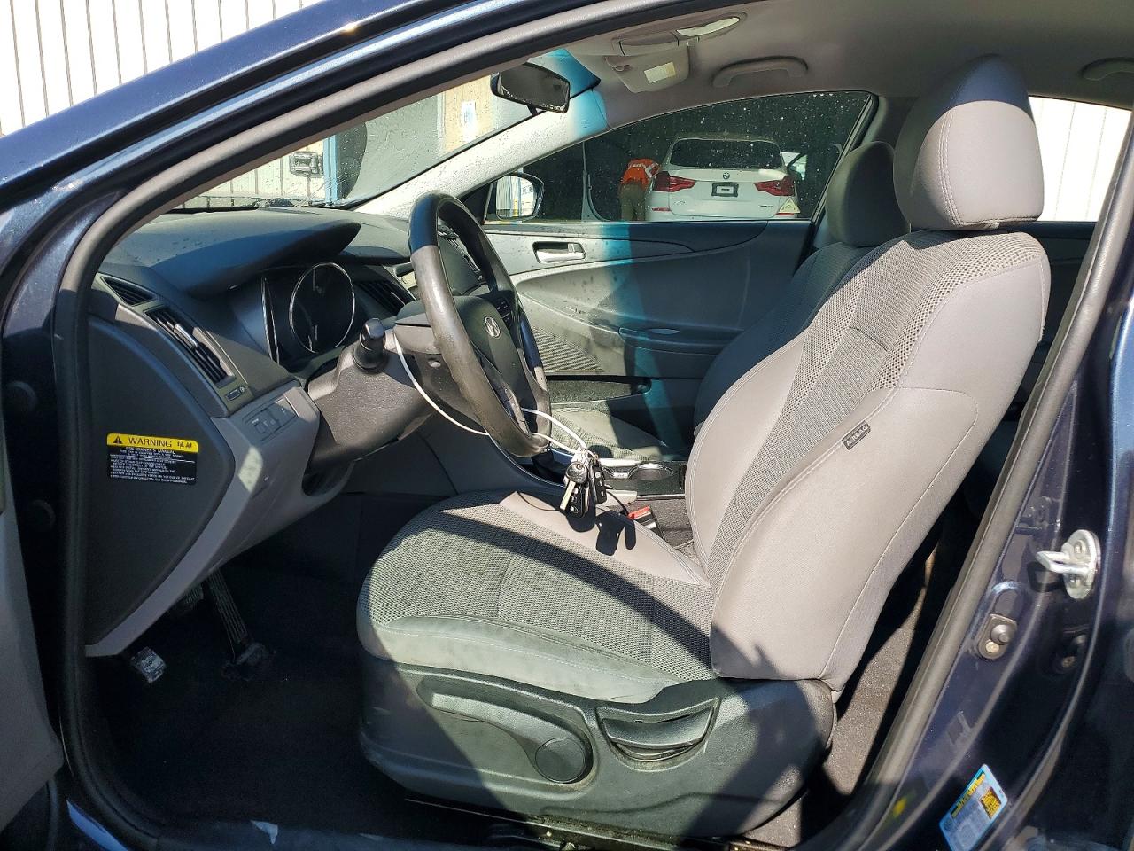 2011 HYUNDAI SONATA GLS photo 19