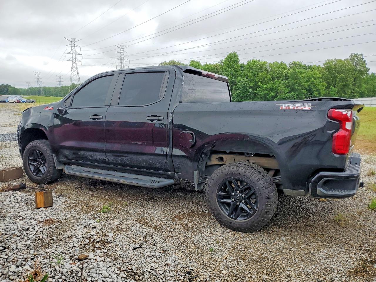 2021 CHEVROLET SILVERADO K1500 TRAIL BOSS CUSTOM photo 3