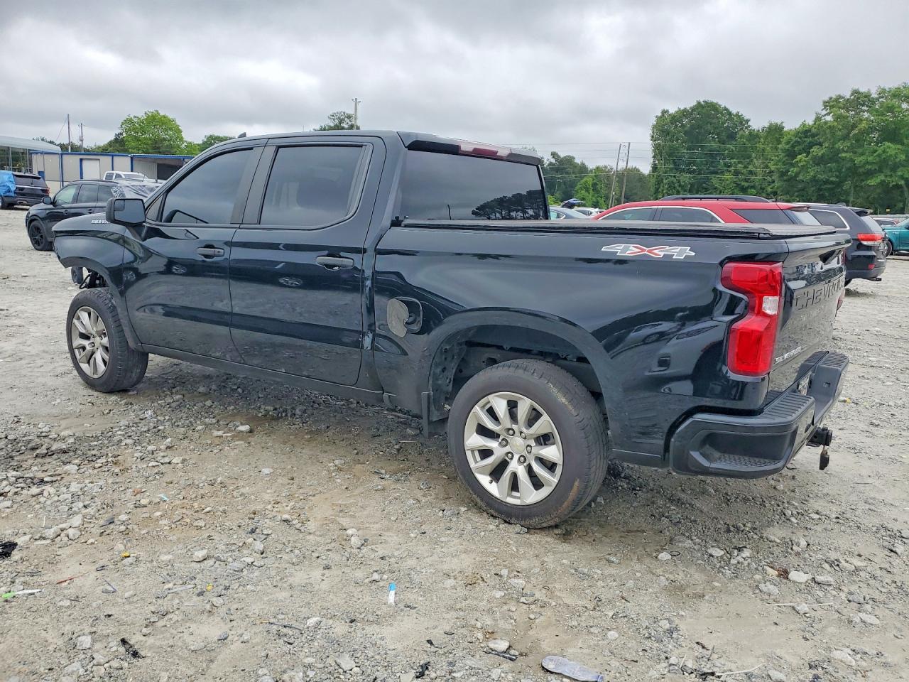 2020 CHEVROLET SILVERADO K1500 CUSTOM photo 3