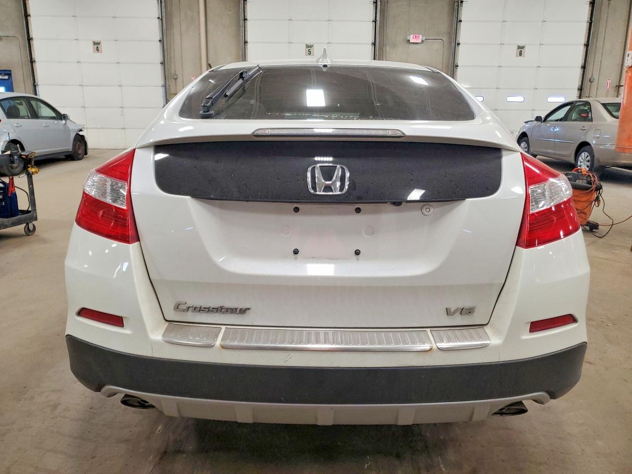 2013 HONDA CROSSTOUR EXL photo 11