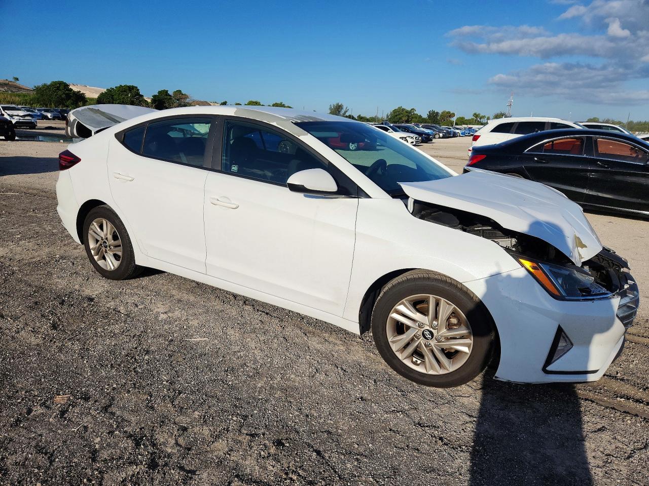 2019 HYUNDAI ELANTRA SEL photo 10