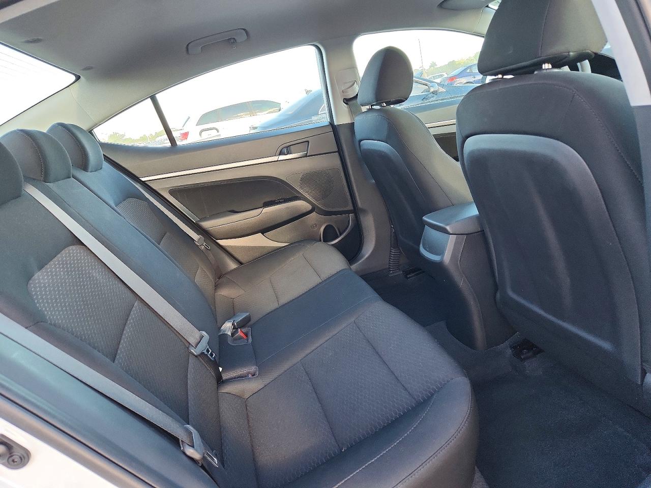 2019 HYUNDAI ELANTRA SEL photo 28