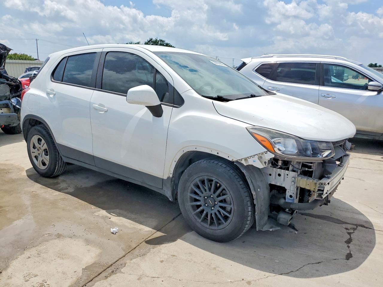 2018 CHEVROLET TRAX LS photo 7