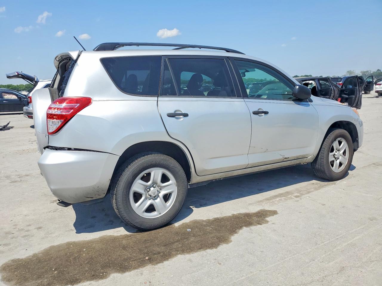 2012 TOYOTA RAV4 BASE photo 3