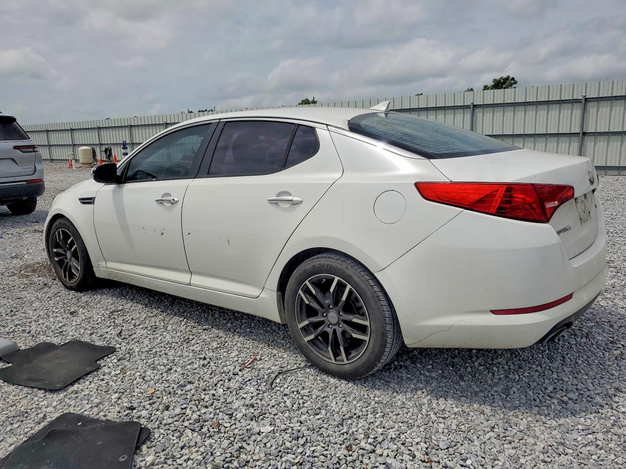 2013 KIA OPTIMA LX photo 3