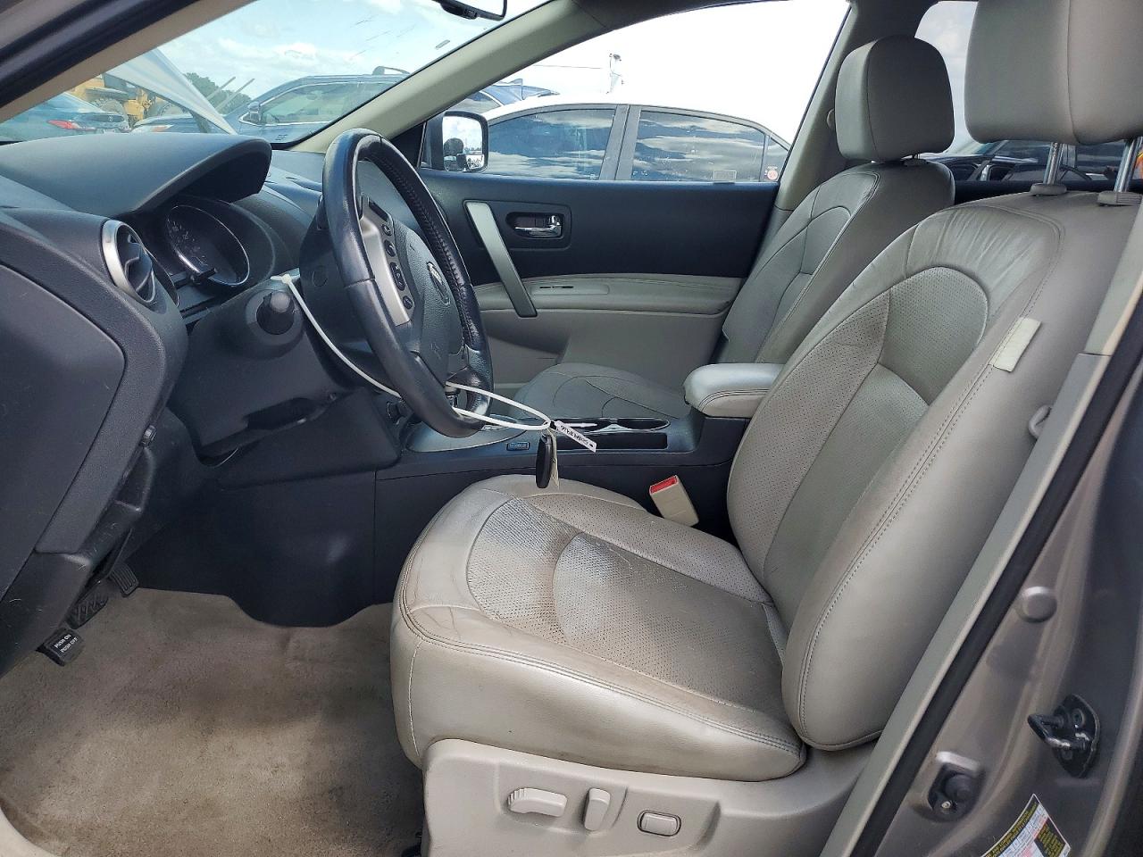 2011 NISSAN ROGUE S photo 13