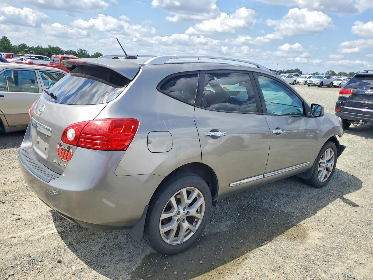 2011 NISSAN ROGUE S photo 5