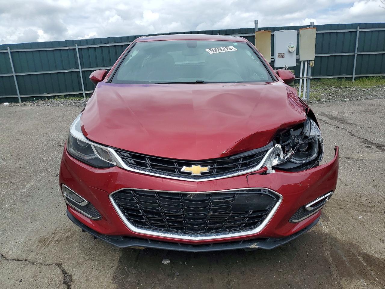 2017 CHEVROLET CRUZE LT photo 5