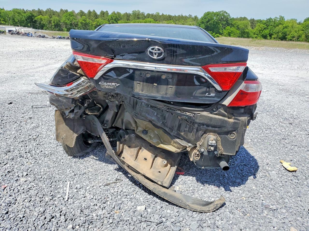 2017 TOYOTA CAMRY LE photo 16