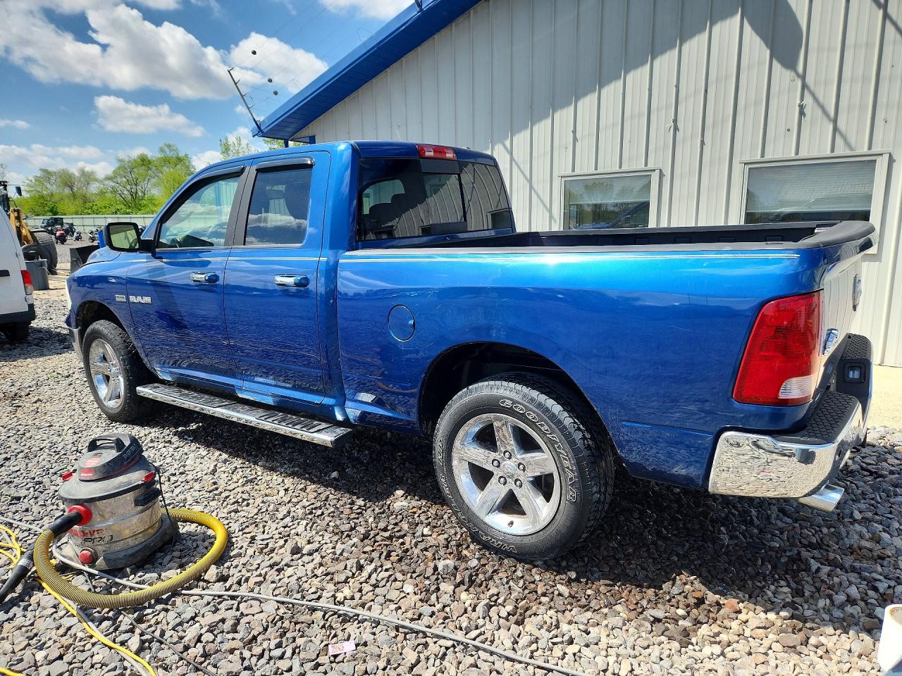 2010 DODGE RAM 1500 photo 3