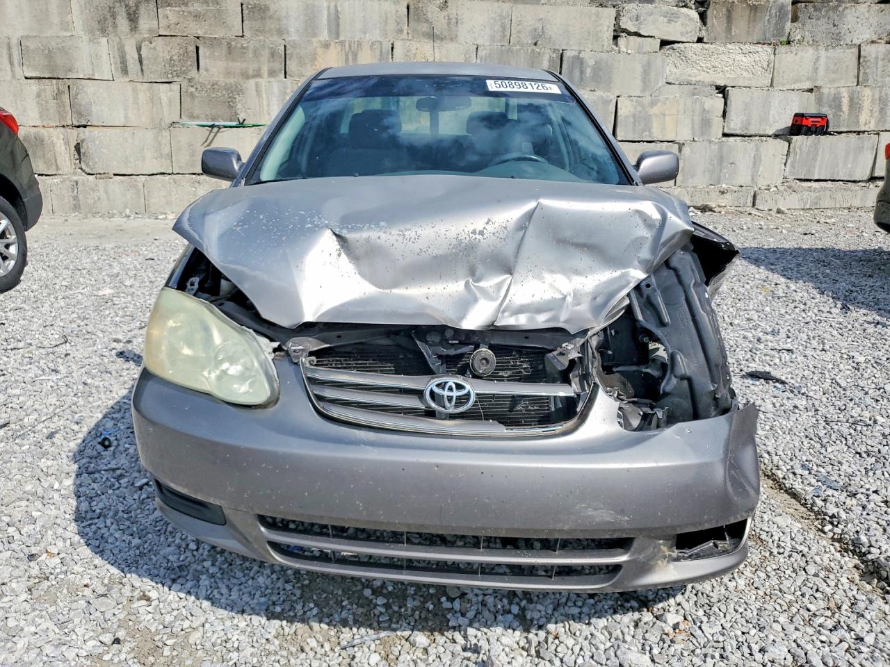 2004 TOYOTA COROLLA LE photo 5
