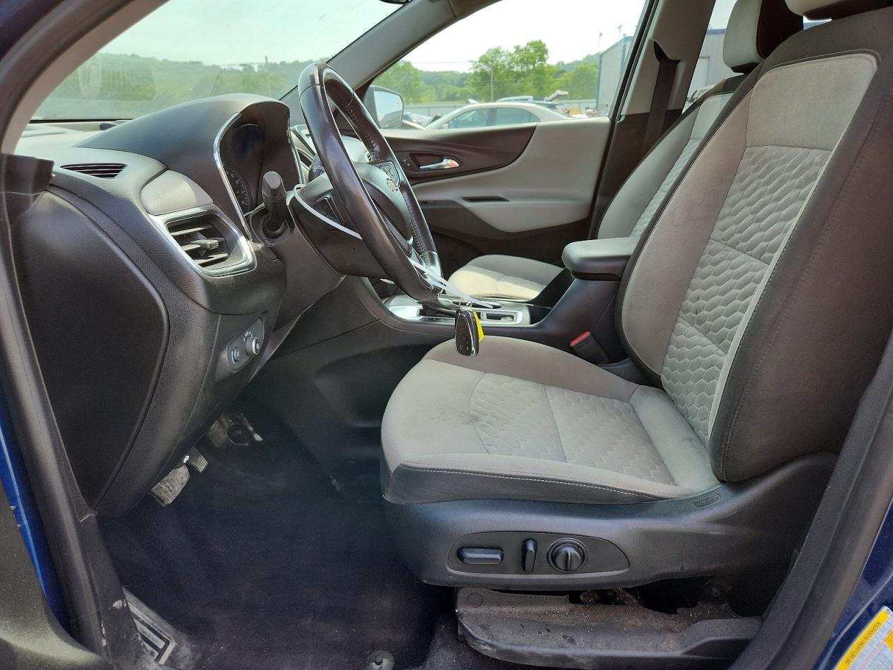 2019 CHEVROLET EQUINOX LT photo 13