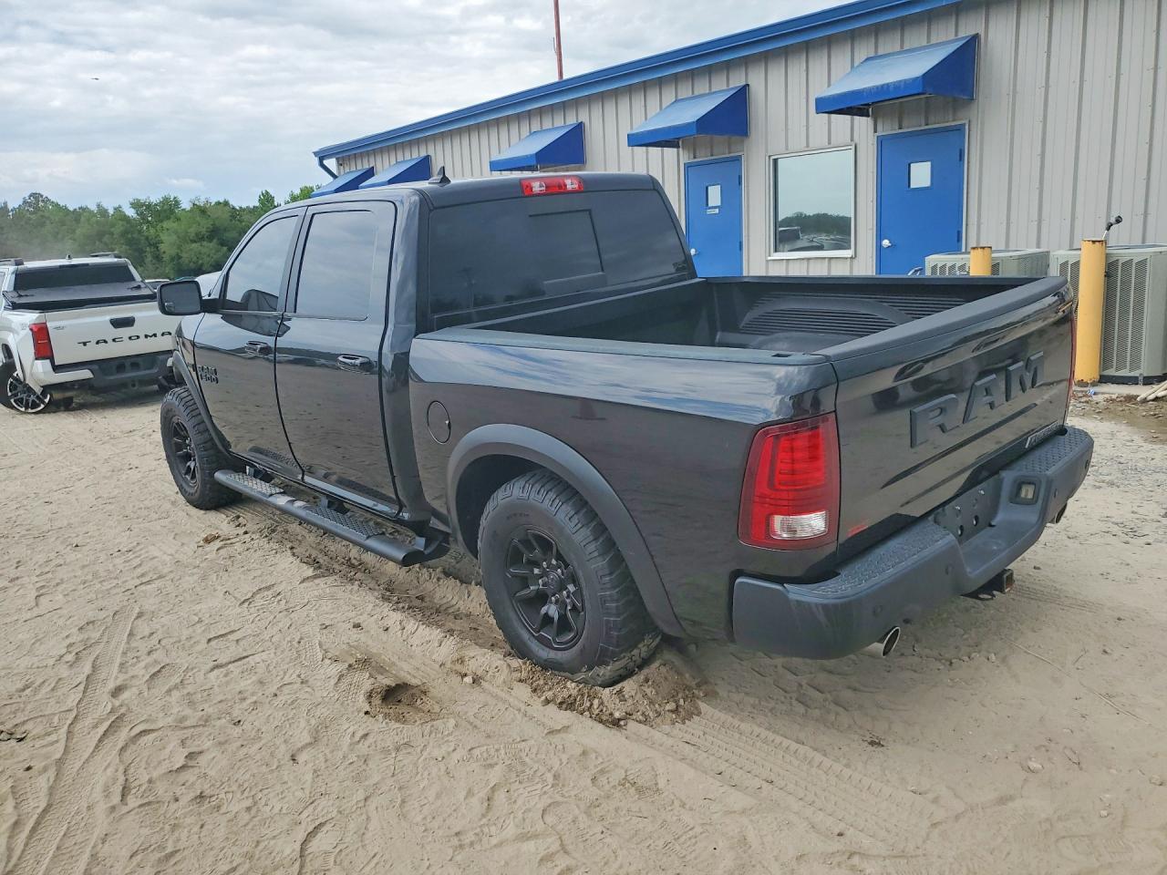 2018 RAM 1500 REBEL photo 2
