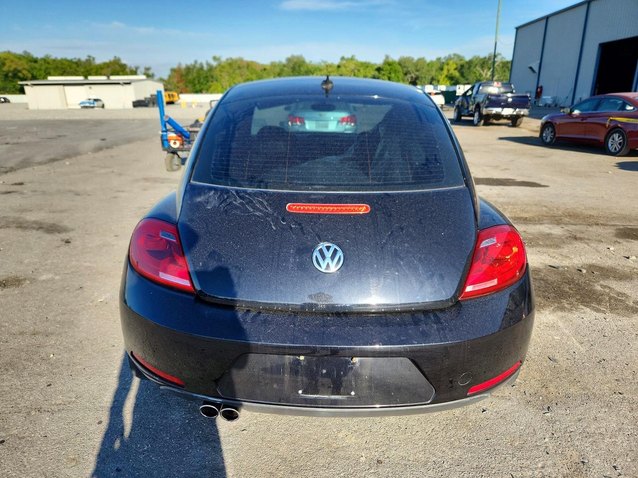 2013 VOLKSWAGEN BEETLE photo 6