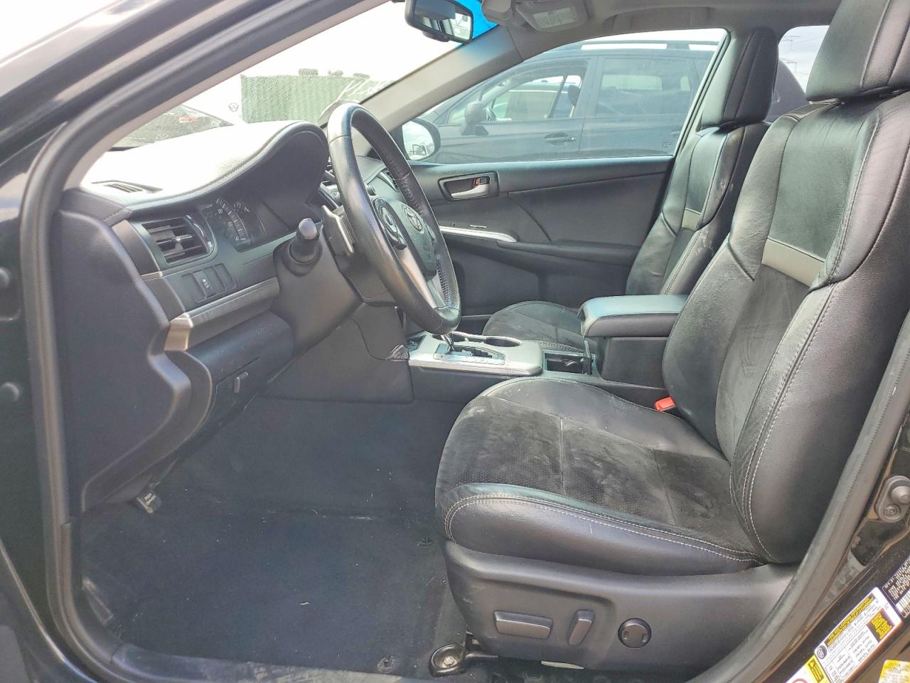 2012 TOYOTA CAMRY SE V6 photo 19