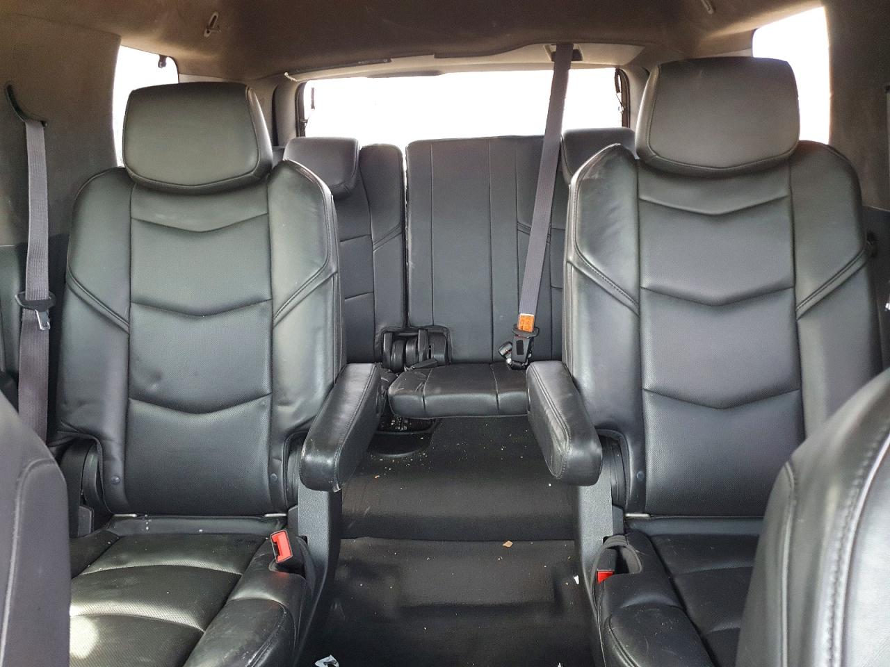 2016 CADILLAC ESCALADE PLATINUM photo 10