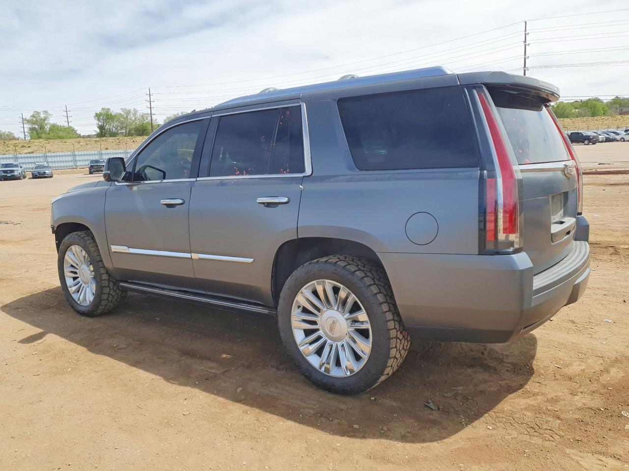 2016 CADILLAC ESCALADE PLATINUM photo 2