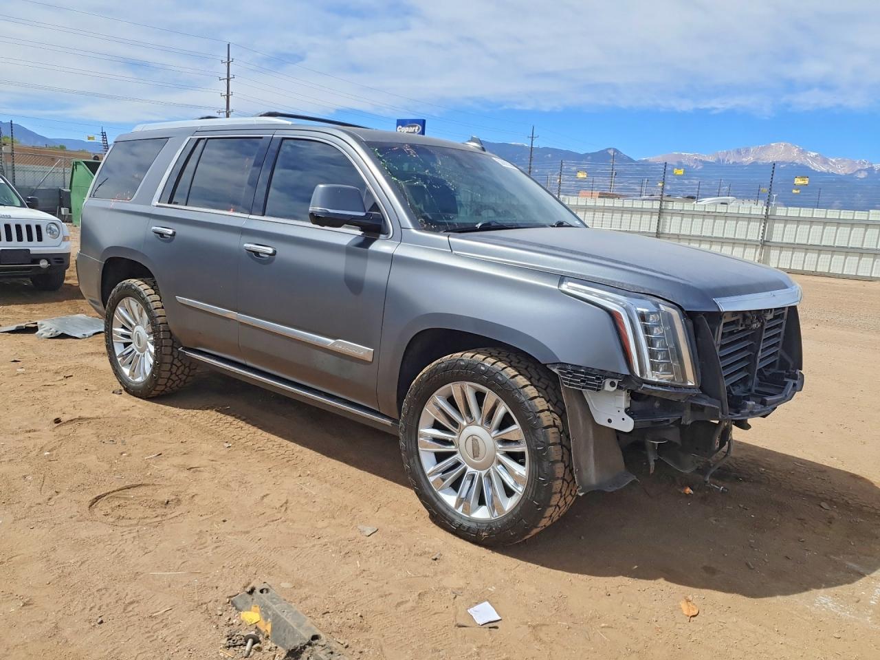 2016 CADILLAC ESCALADE PLATINUM photo 4