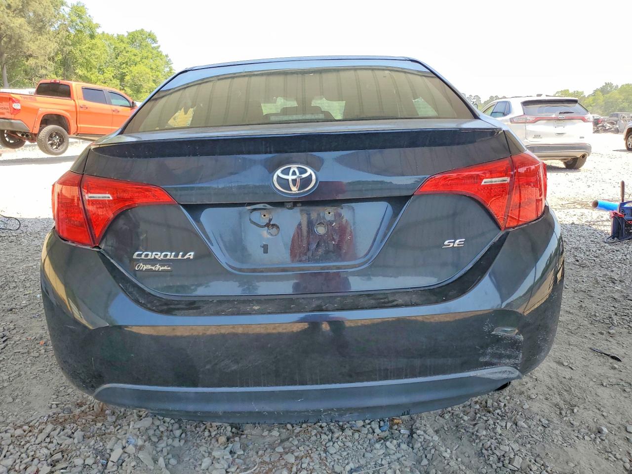 2017 TOYOTA COROLLA SE photo 11