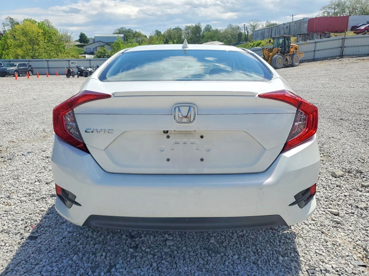 2017 HONDA CIVIC EX photo 11