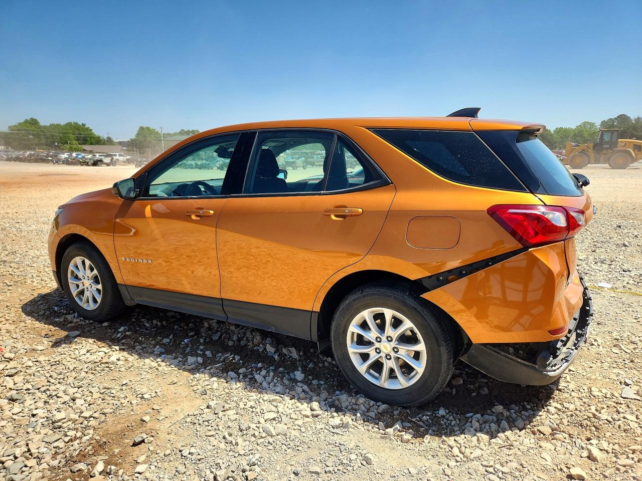 2018 CHEVROLET EQUINOX LS photo 2