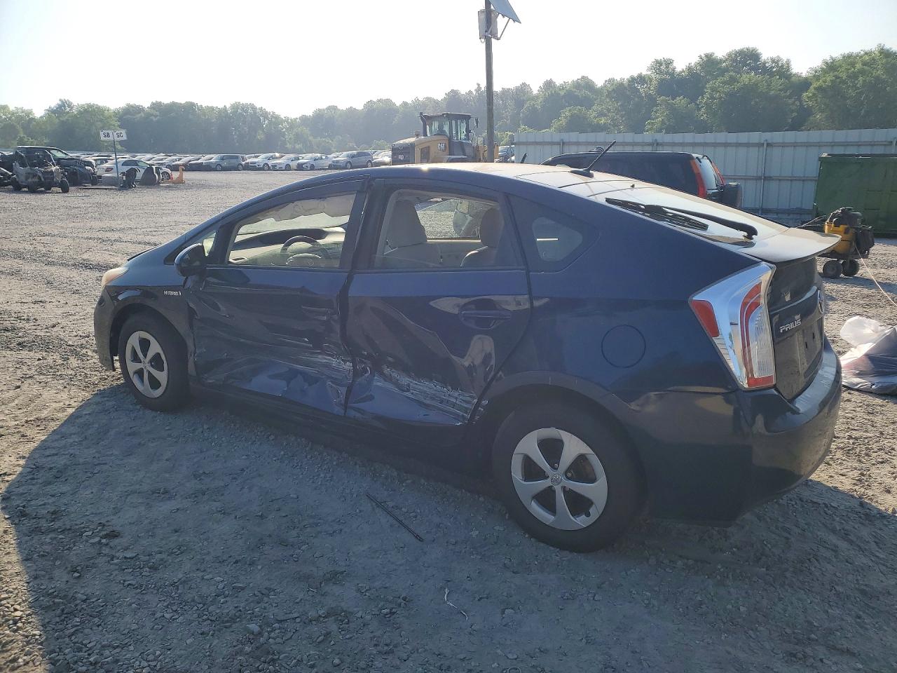 2013 TOYOTA PRIUS THREE photo 3