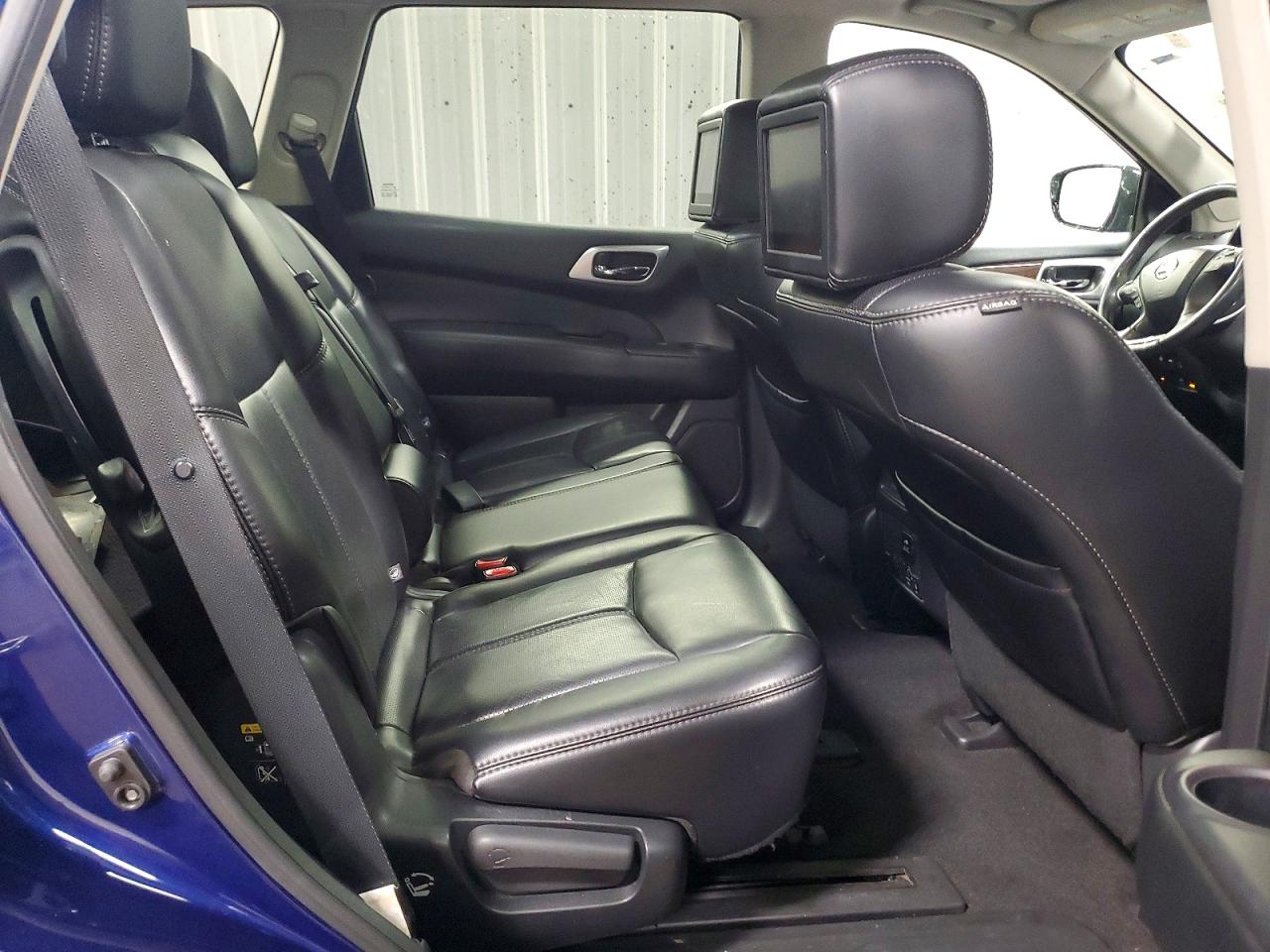 2017 NISSAN PATHFINDER PLATINUM photo 19