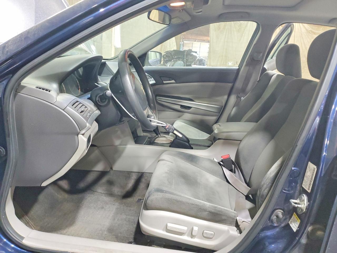 2010 HONDA ACCORD EX photo 19