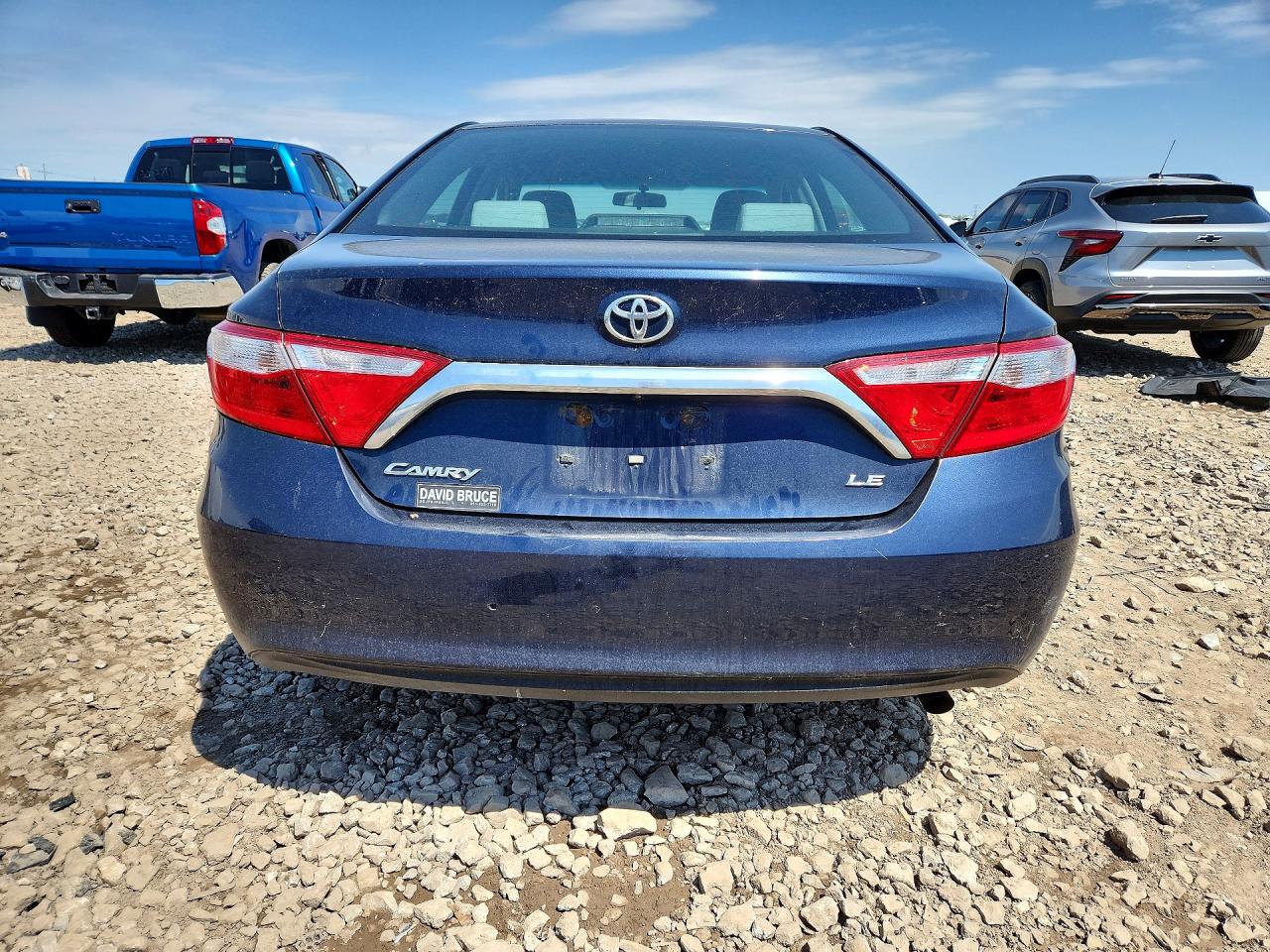 2015 TOYOTA CAMRY LE photo 6