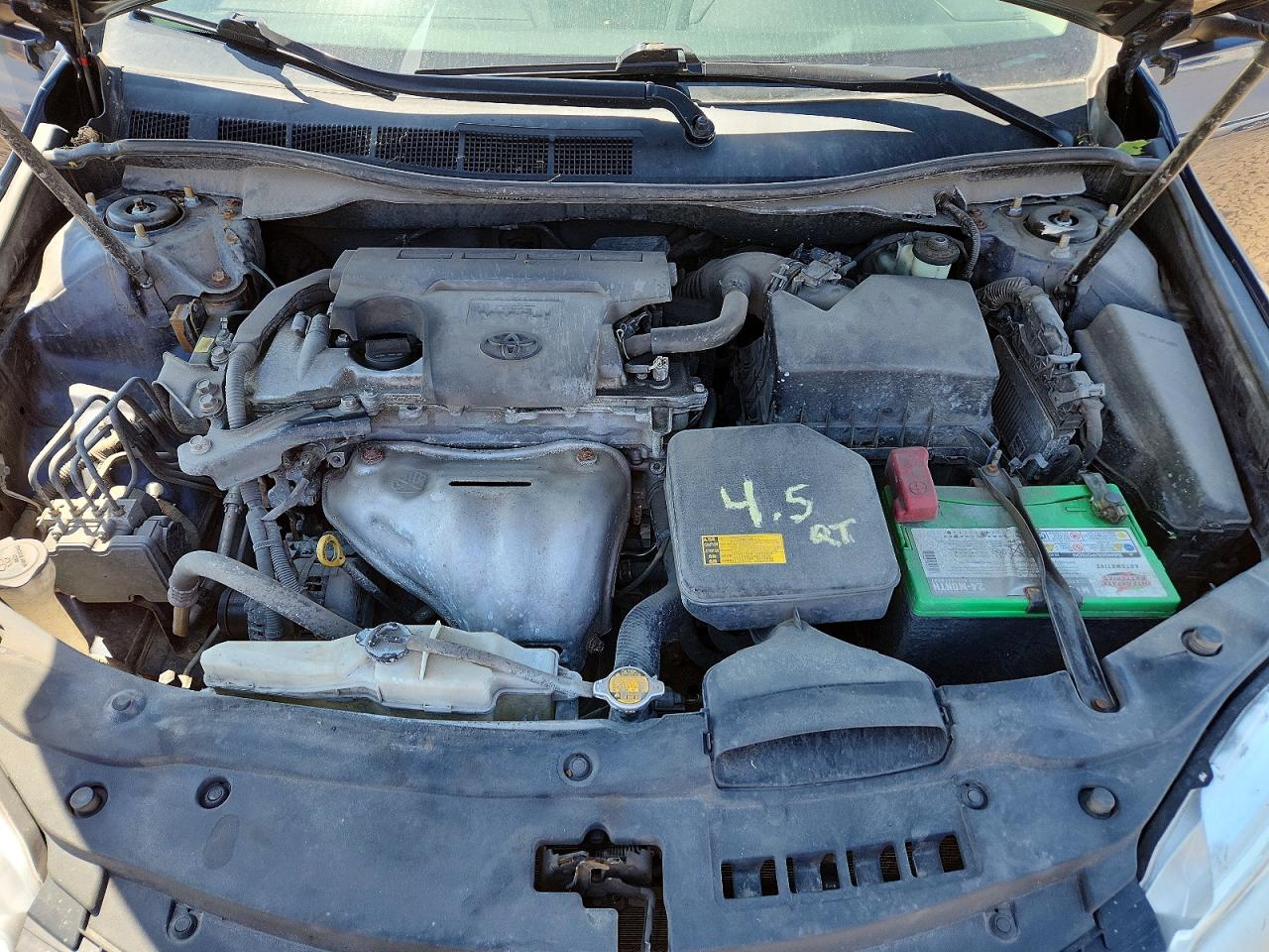 2015 TOYOTA CAMRY LE photo 11