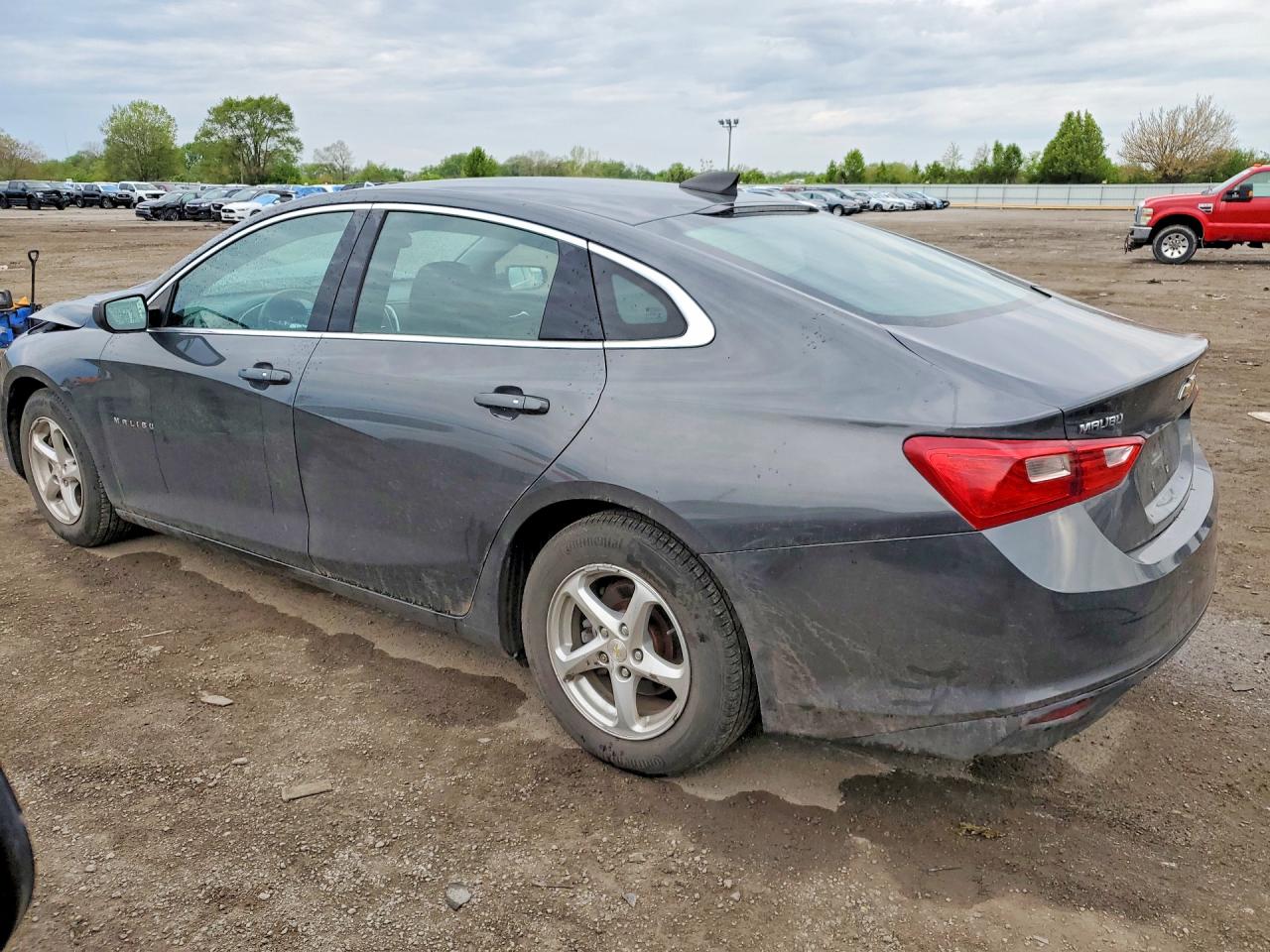 2018 CHEVROLET MALIBU LS photo 3