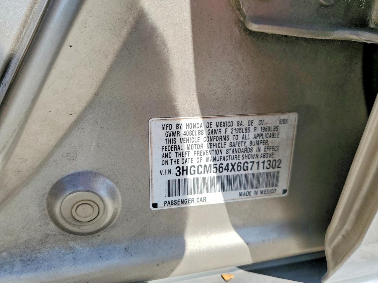 2006 HONDA ACCORD LX photo 34