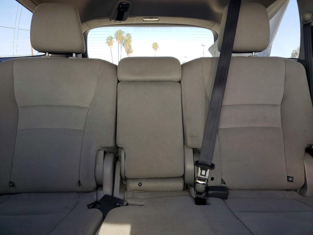 2016 HONDA PILOT LX photo 19