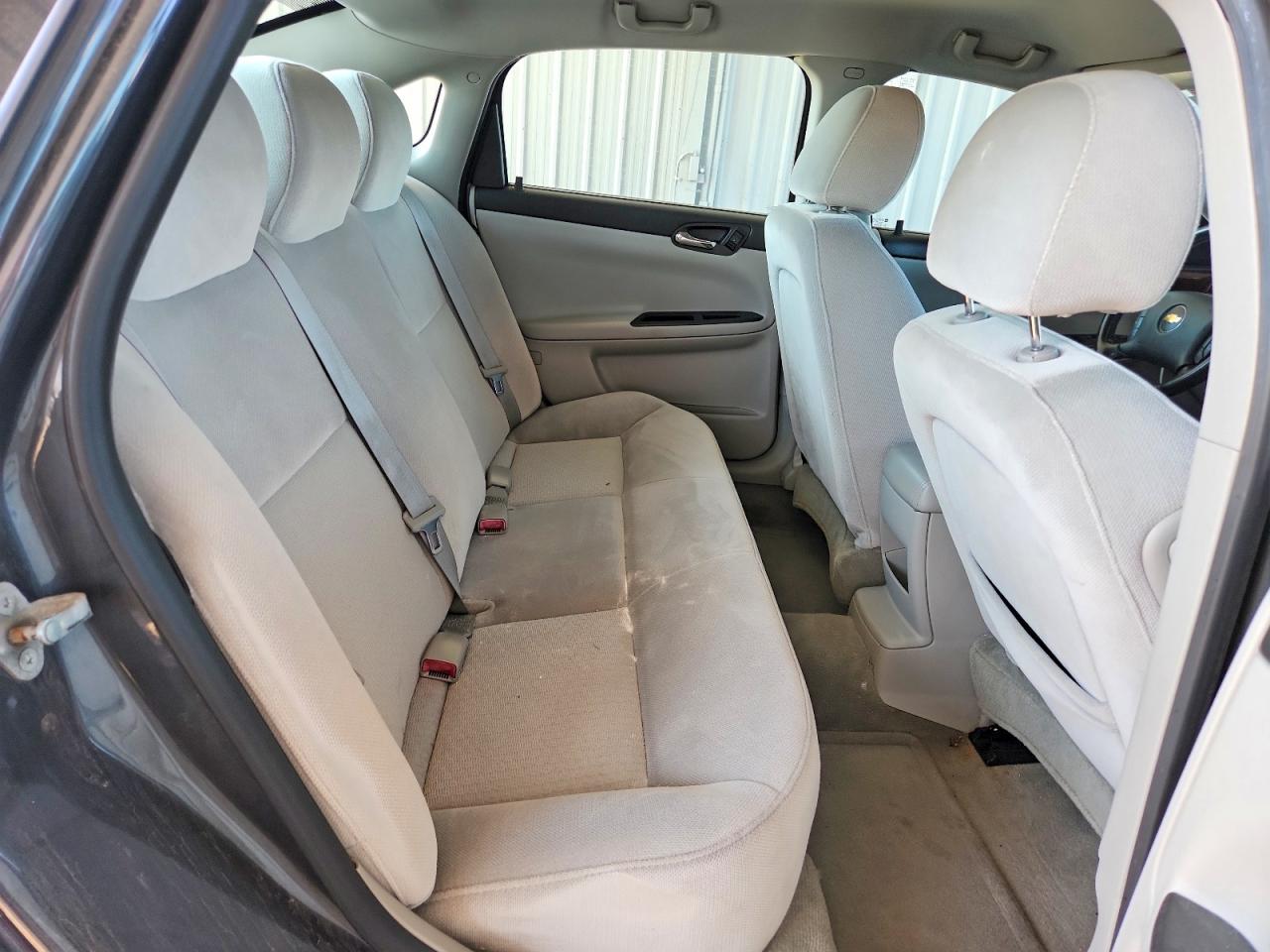 2011 CHEVROLET IMPALA LT photo 19
